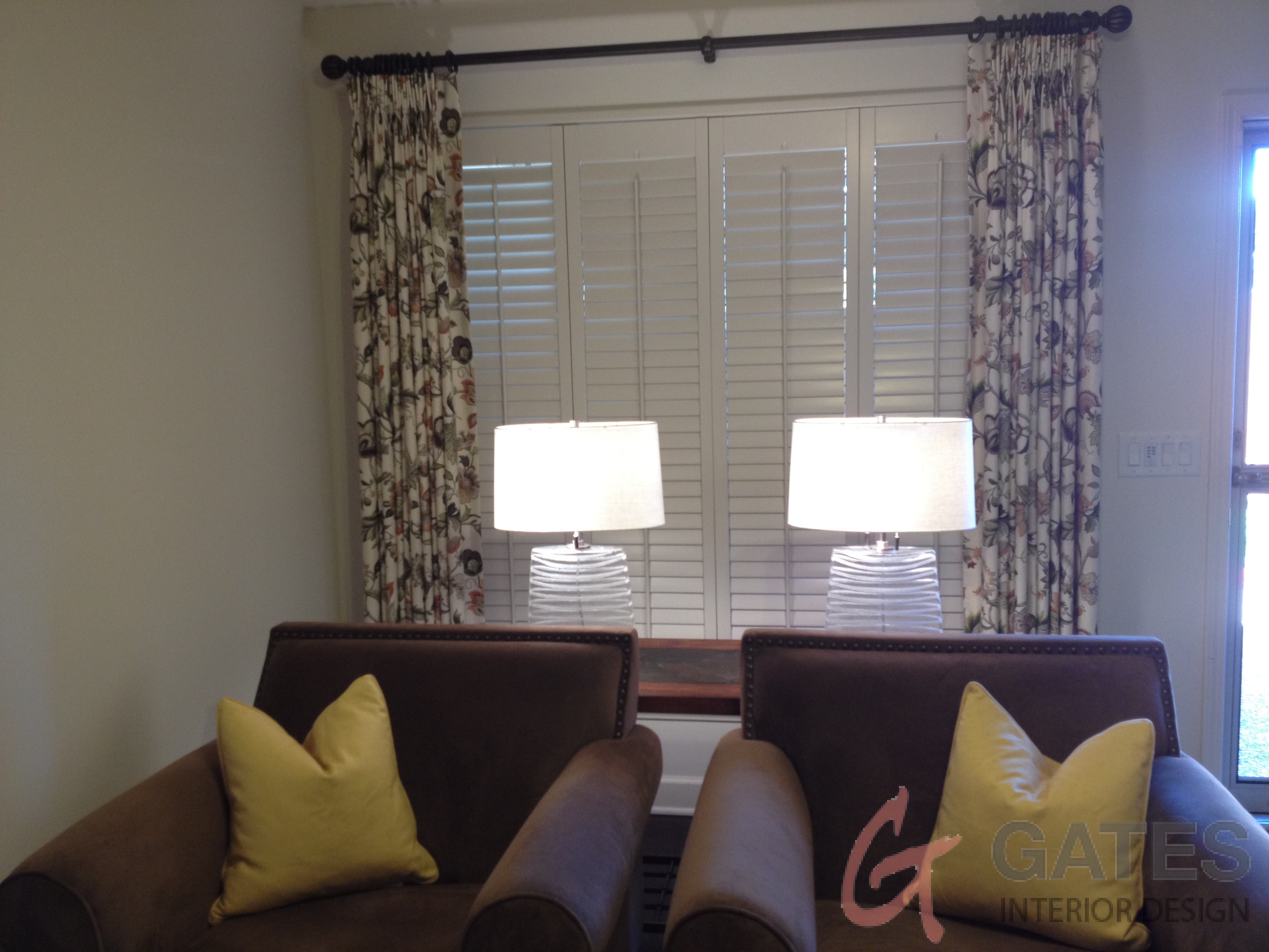 5 Ways to Brighten up a Dark Room